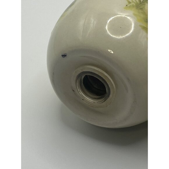 Vintage Bunny-Themed Ceramic Salt & Pepper Shakers With Floral Design Easter Dec - Picture 10 of 11